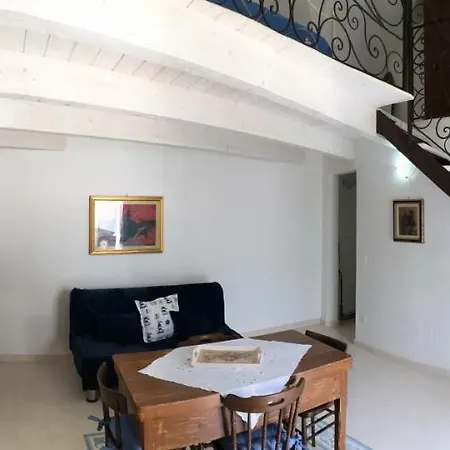 Nyaraló I 7 Veli *